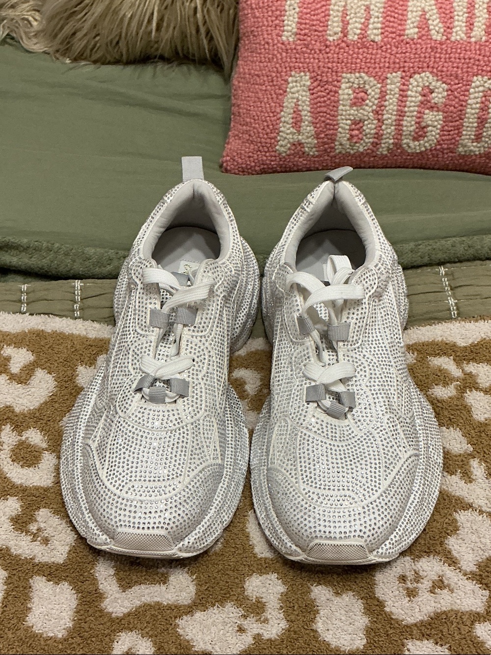 Cape Robbin White Women's Mesh Sneakers
